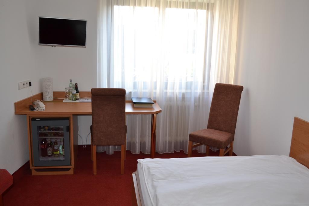 Hotel Hospiz Τούμπινγκεν Δωμάτιο φωτογραφία