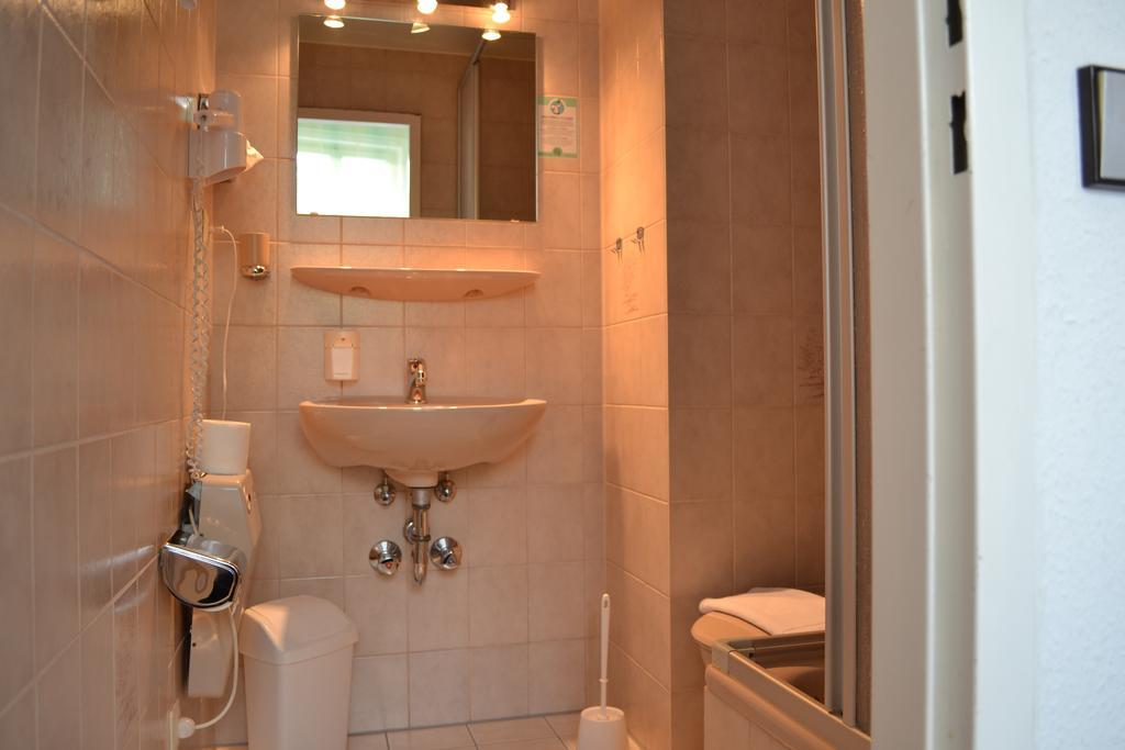 Hotel Hospiz Τούμπινγκεν Δωμάτιο φωτογραφία