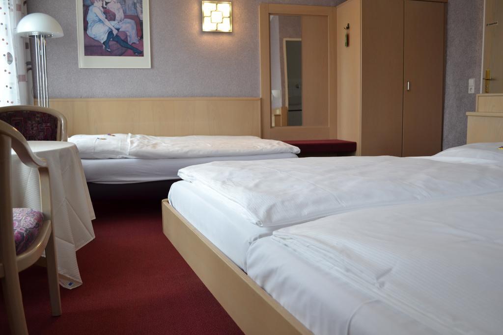 Hotel Hospiz Τούμπινγκεν Εξωτερικό φωτογραφία